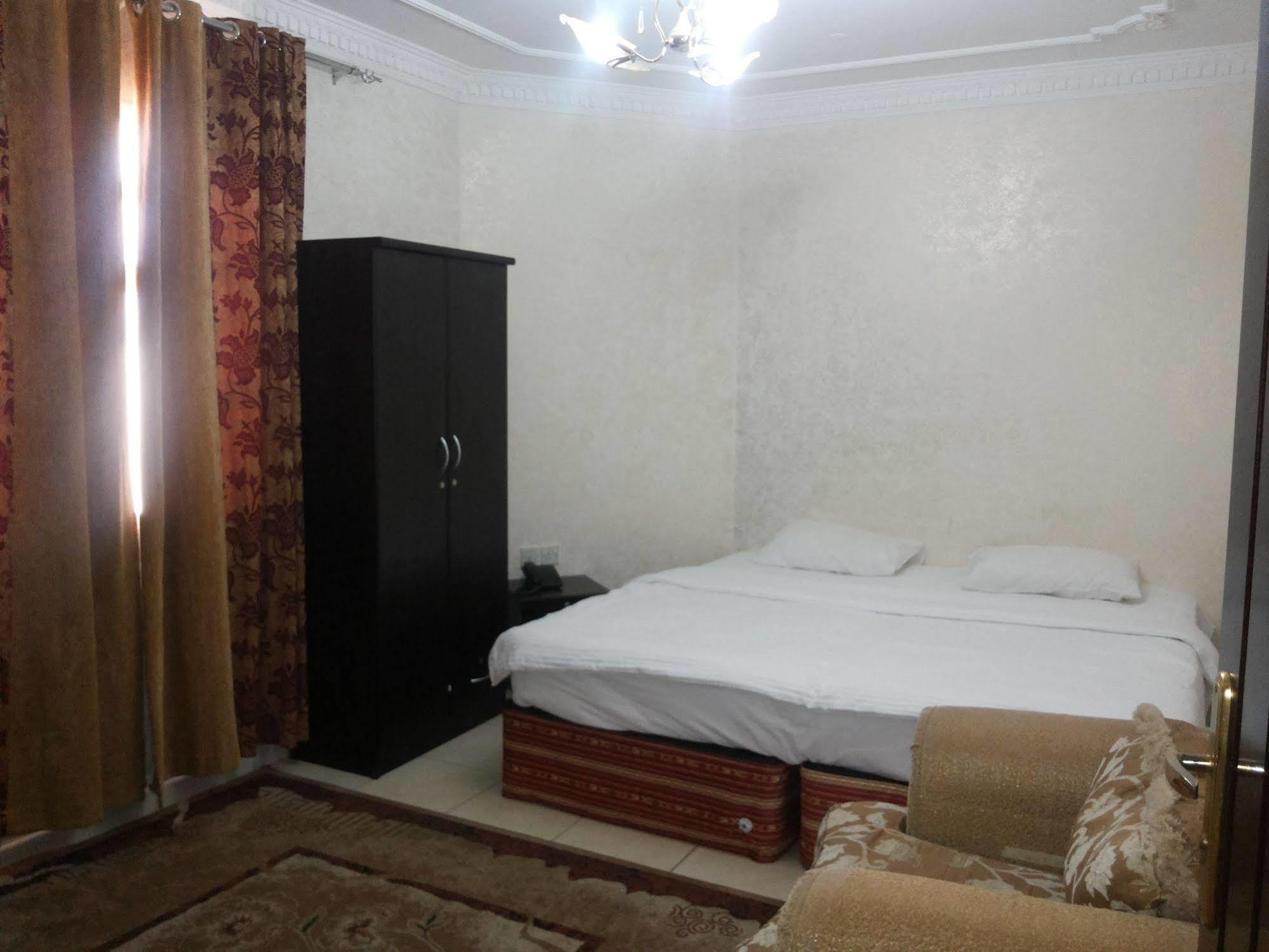 Gulf Hotel Apartment الخليج للشقق الفندقية Маскат Экстерьер фото