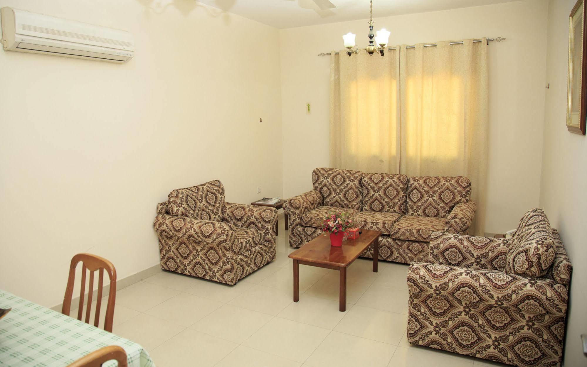 Gulf Hotel Apartment الخليج للشقق الفندقية Маскат Экстерьер фото