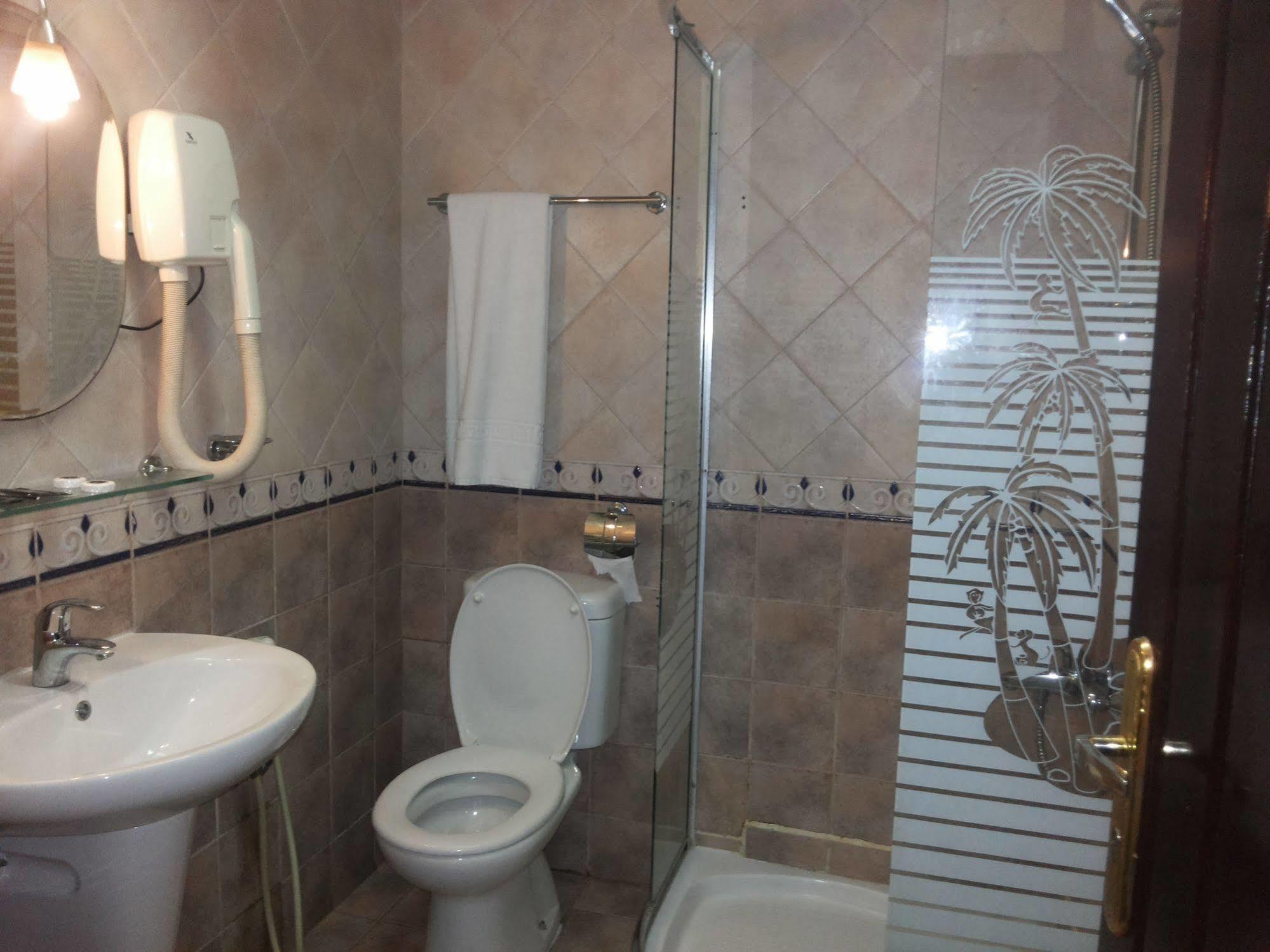 Gulf Hotel Apartment الخليج للشقق الفندقية Маскат Экстерьер фото