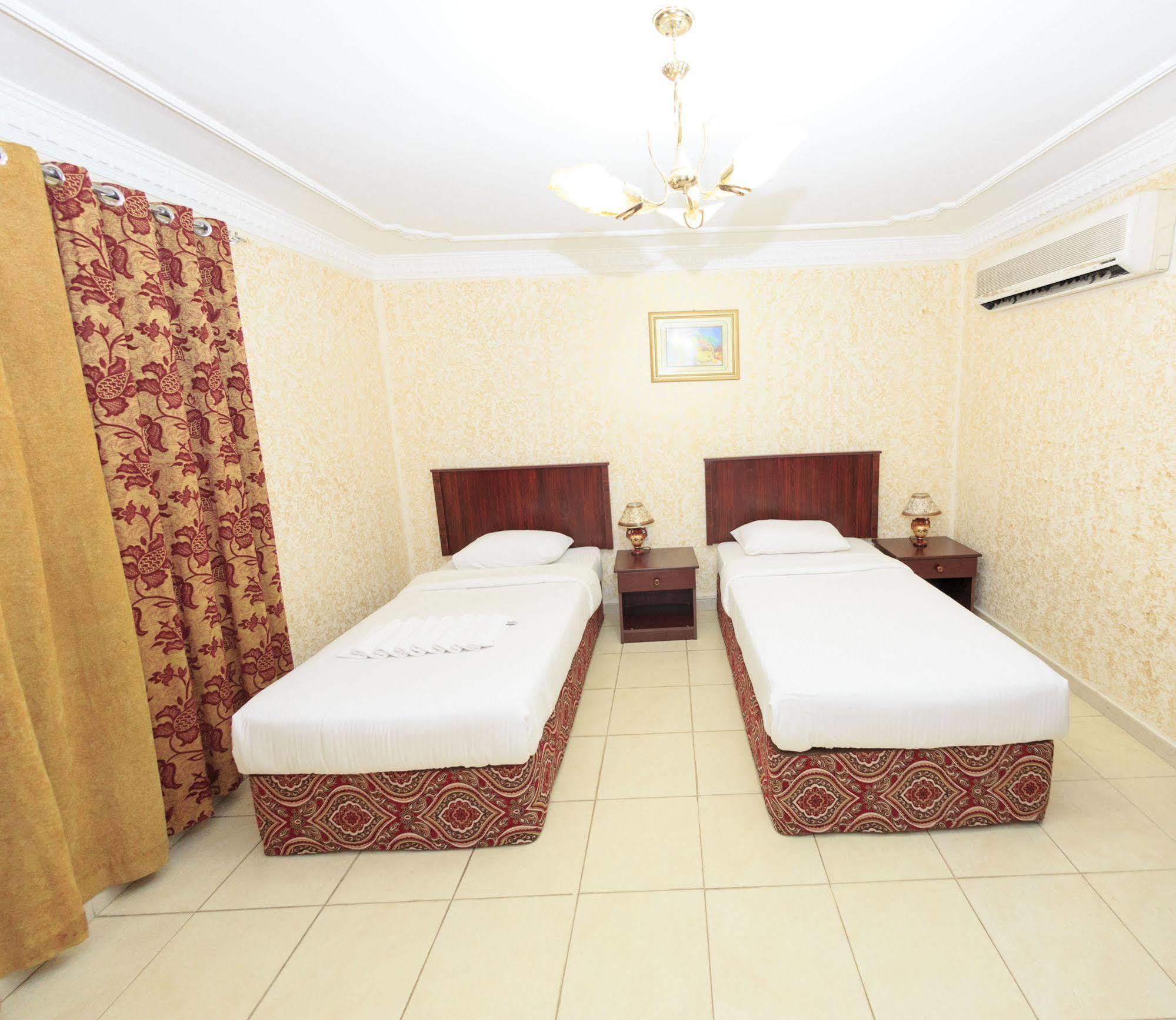 Gulf Hotel Apartment الخليج للشقق الفندقية Маскат Экстерьер фото