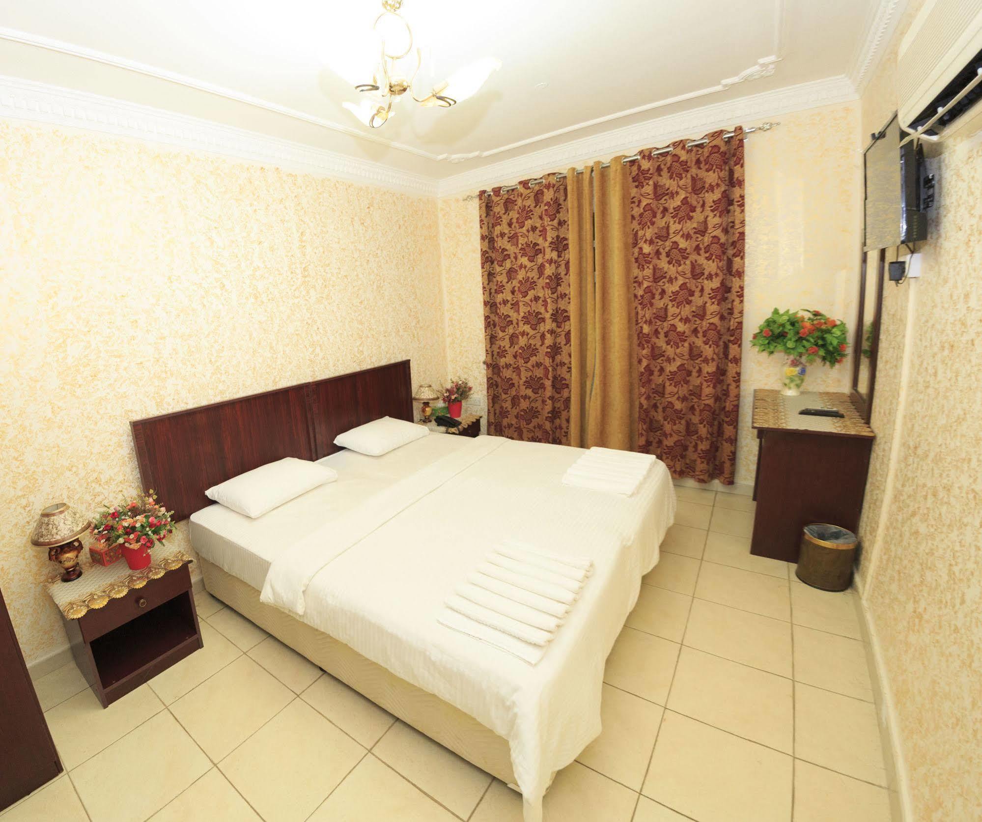Gulf Hotel Apartment الخليج للشقق الفندقية Маскат Экстерьер фото
